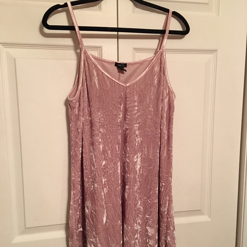 Rue 21 pink crushed velvet tunic top - Medium